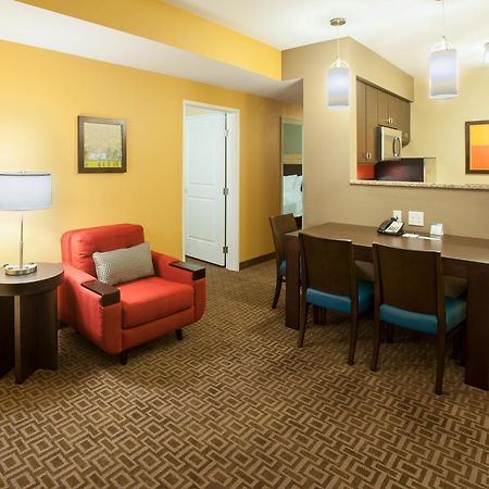 Towneplace Suites By Marriott Minneapolis Near Mall Of America Bloomington Exterior photo