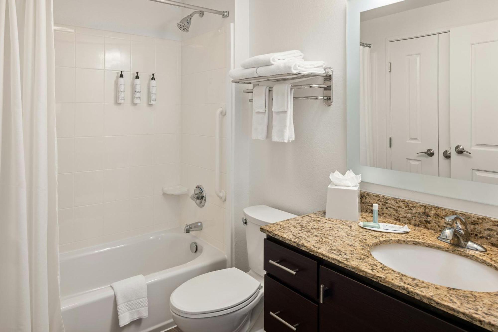 Towneplace Suites By Marriott Minneapolis Near Mall Of America Bloomington Exterior photo