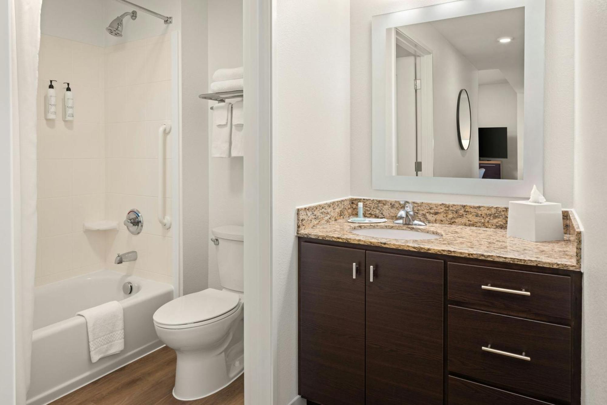 Towneplace Suites By Marriott Minneapolis Near Mall Of America Bloomington Exterior photo