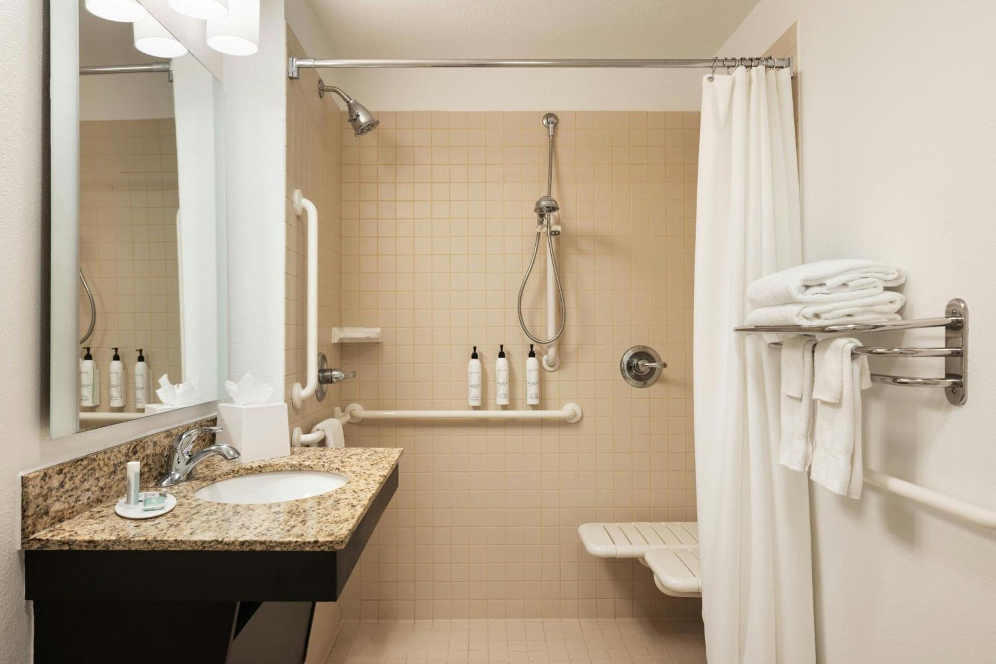 Towneplace Suites By Marriott Minneapolis Near Mall Of America Bloomington Exterior photo